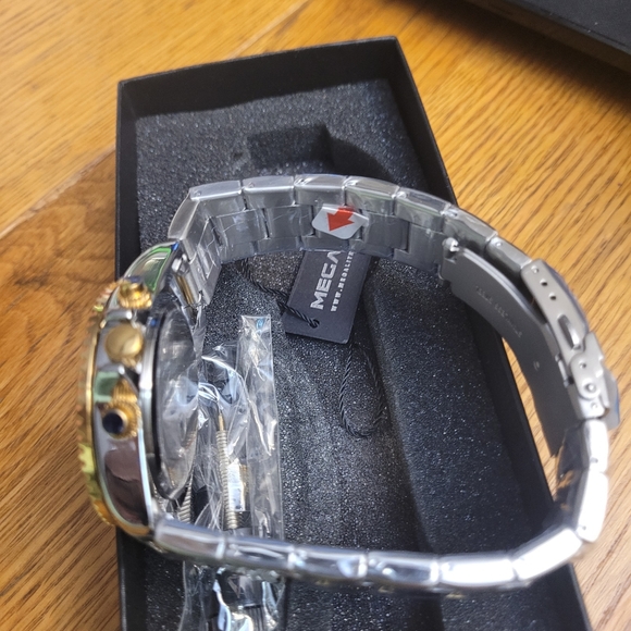 Man's watch - Picture 5 of 6